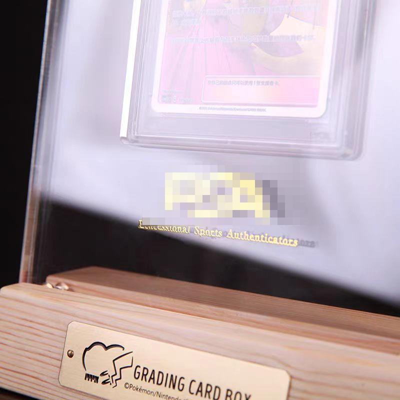 Pokemon PTCG & Yu-Gi-Oh Card D - Graded Card Display recensione e prezzo