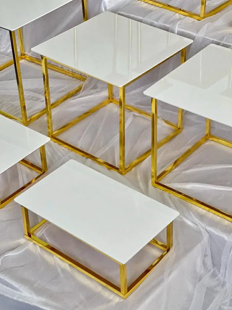 12-20 PCS Luxury Gold Frame Wh - Display Risers Set recensione e prezzo